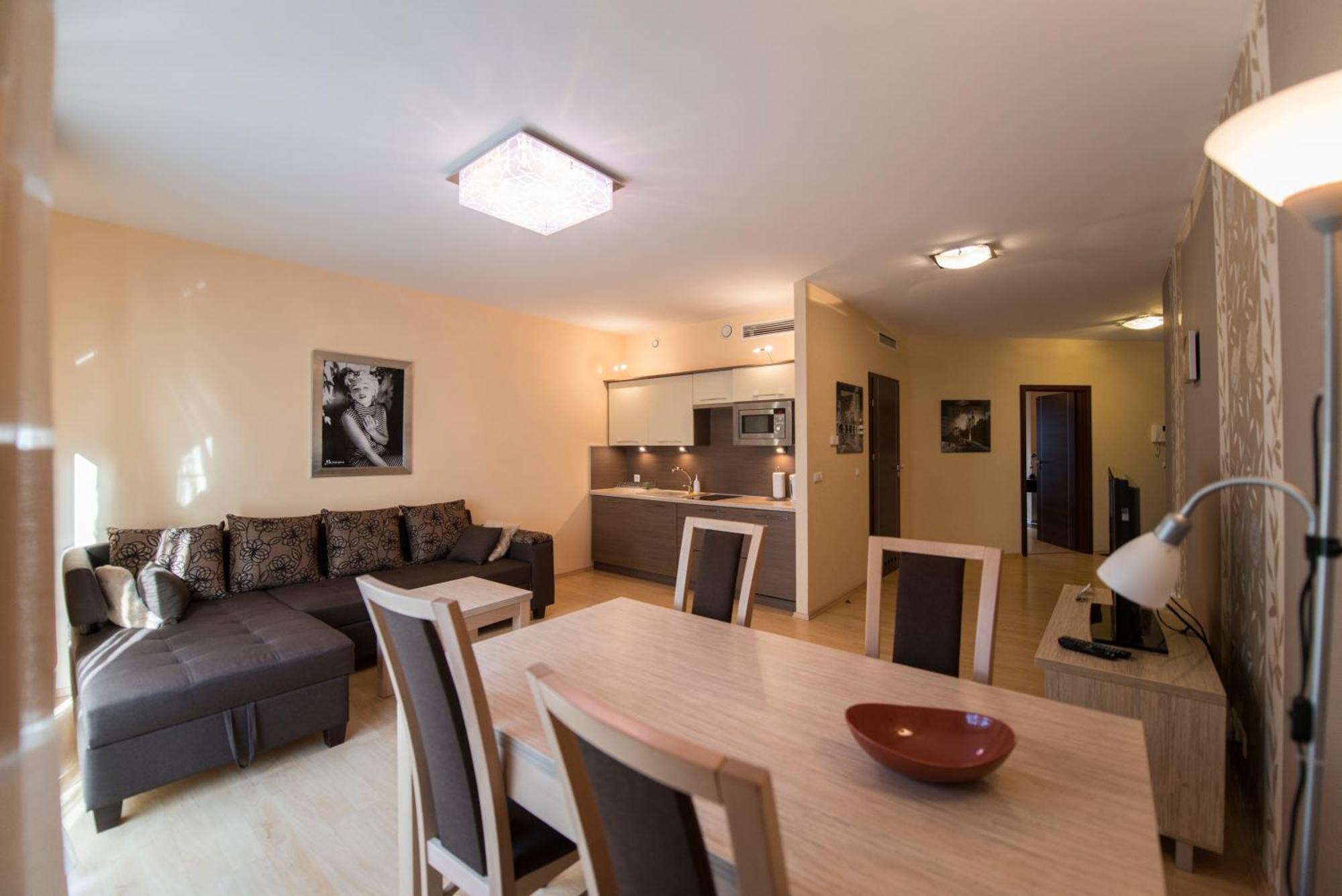 Just Apartment